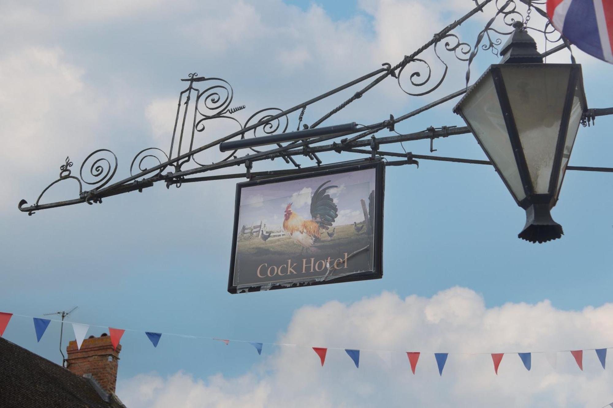 Cock Hotel By Greene King Inns Stony Stratford Exterior foto