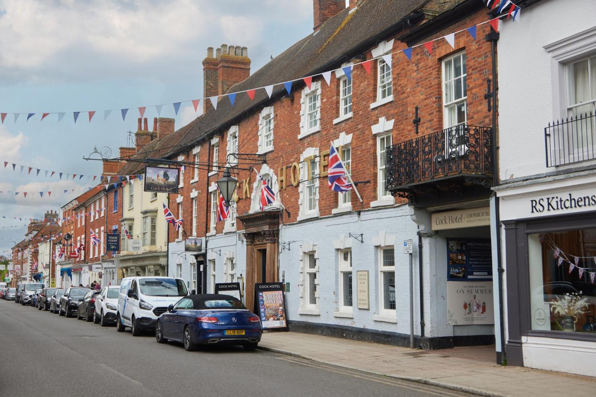 Cock Hotel By Greene King Inns Stony Stratford Exterior foto