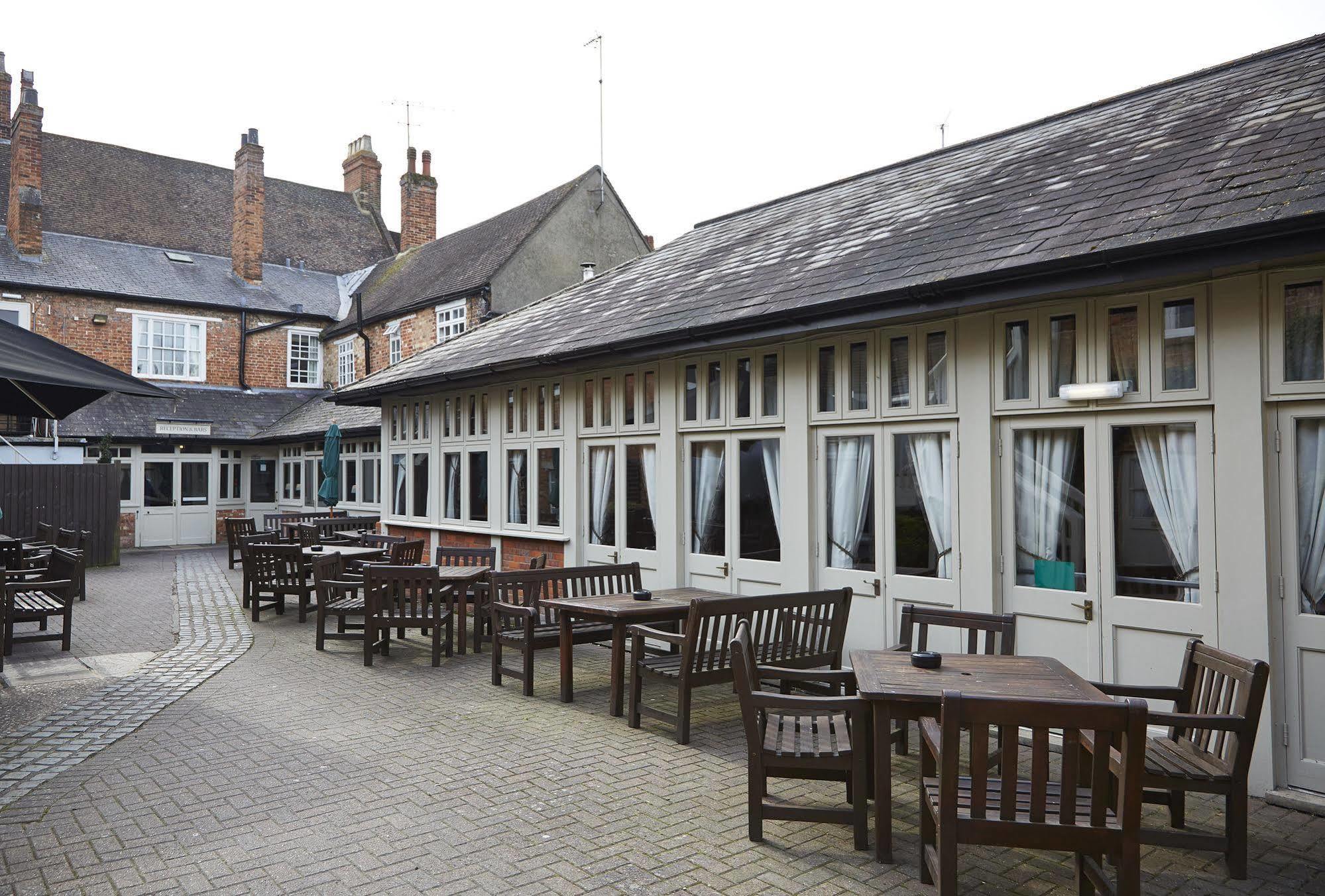 Cock Hotel By Greene King Inns Stony Stratford Exterior foto